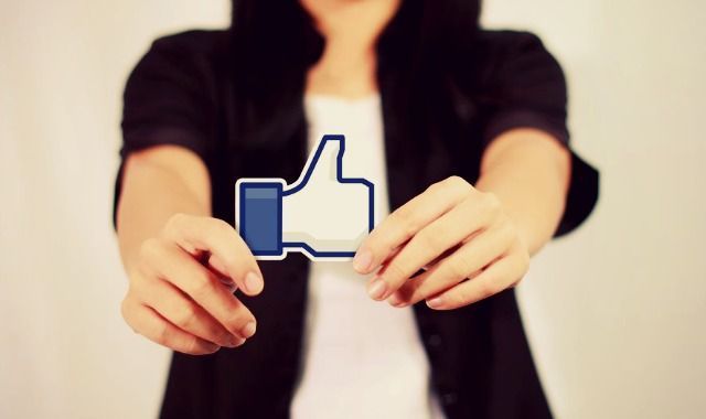post facebook